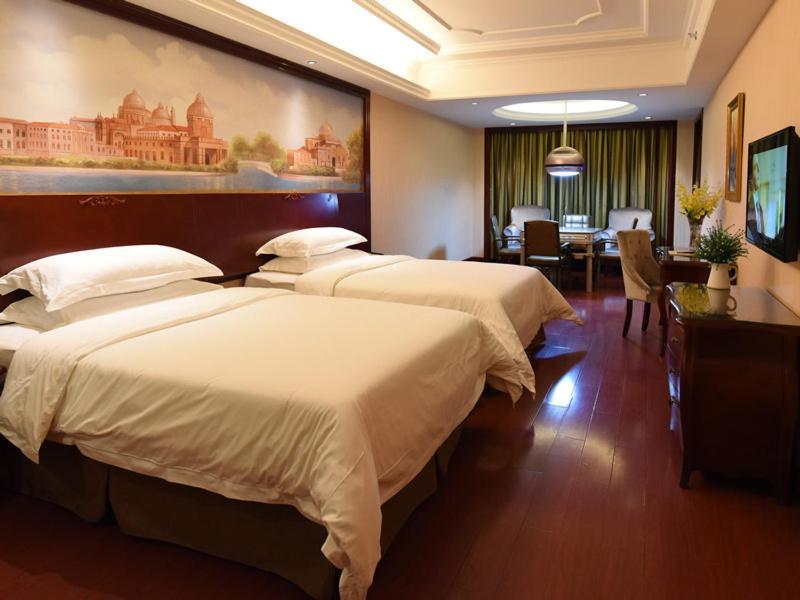Vienna Hotel Loudi Chunyuan Pedestrian Street Kültér fotó