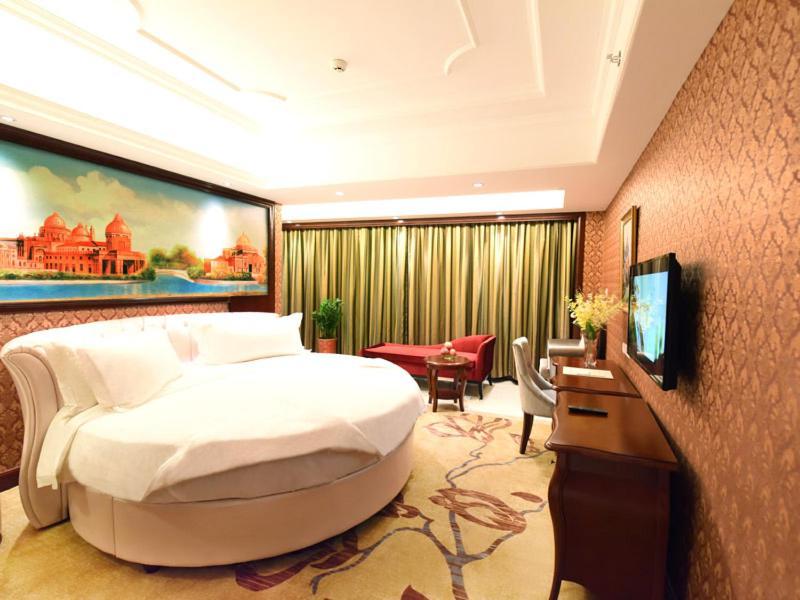 Vienna Hotel Loudi Chunyuan Pedestrian Street Kültér fotó